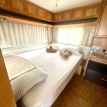 Sea Side Caravan Кемпинг *