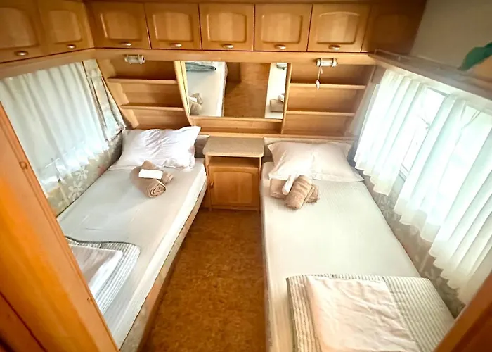 Sea Side Caravan Kemping