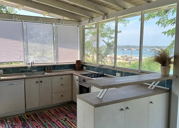 Kemping Sea Side Caravan *