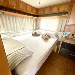 Sea Side Caravan Kamp alanı *