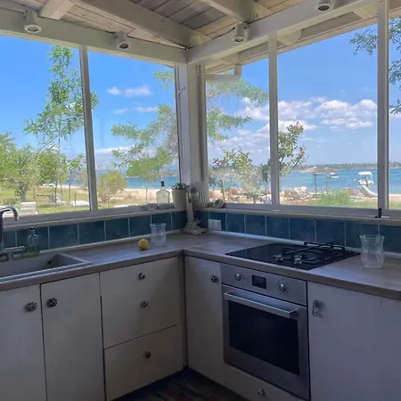 Sea Side Caravan *
