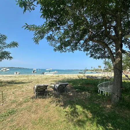 Sea Side Caravan * Βουρβουρού