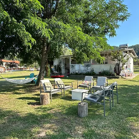 Sea Side Caravan Camping *