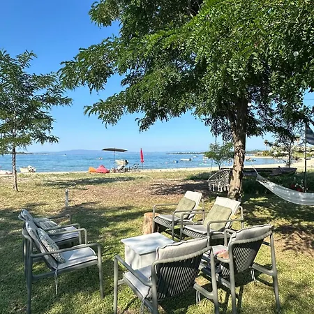 Sea Side Caravan *