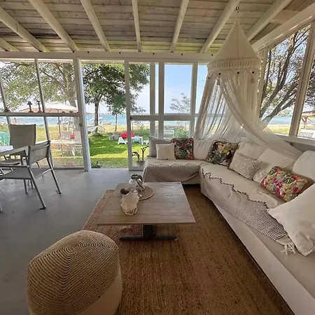 Sea Side Caravan אתר קמפינג *