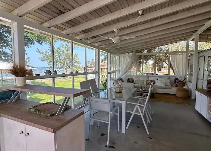 Parque de Campismo Sea Side Caravan *